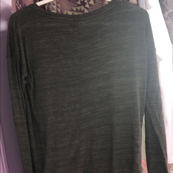 Roots green top - Picture 3 of 4